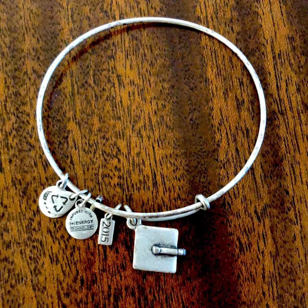 Alex and Ani 3 dimensional silver tone graduation cap